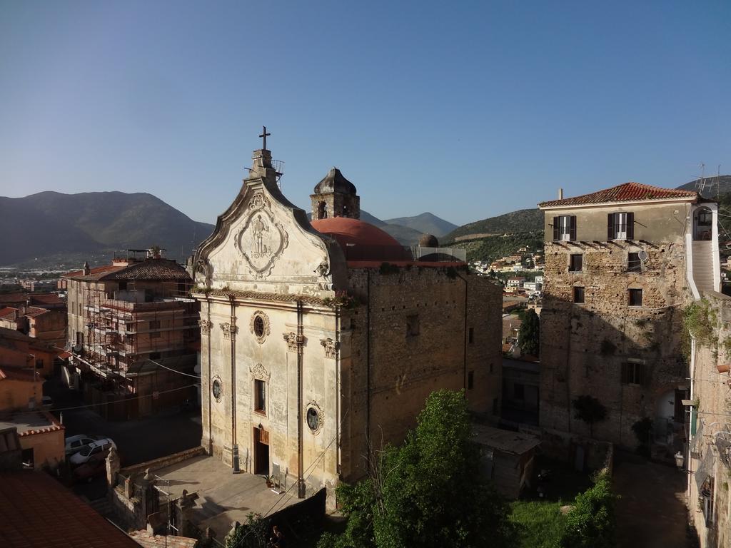 Torrione San Giovanni *